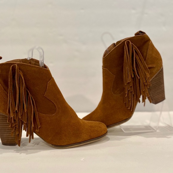 steve madden ohio fringe booties